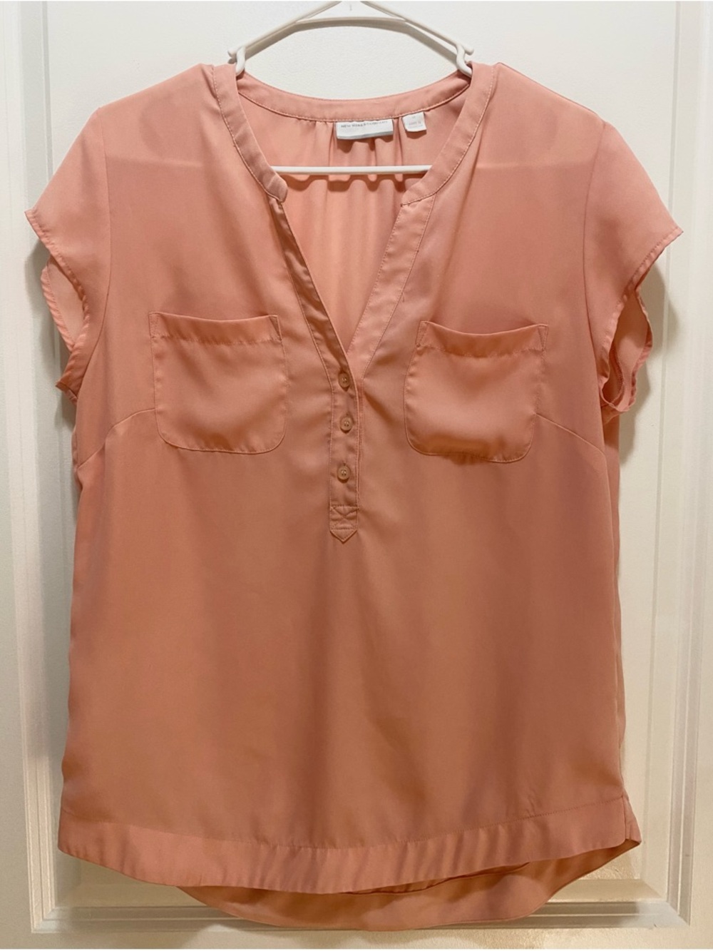 New York & Company Dusty Rose Short Sleeve V-Neck Blouse